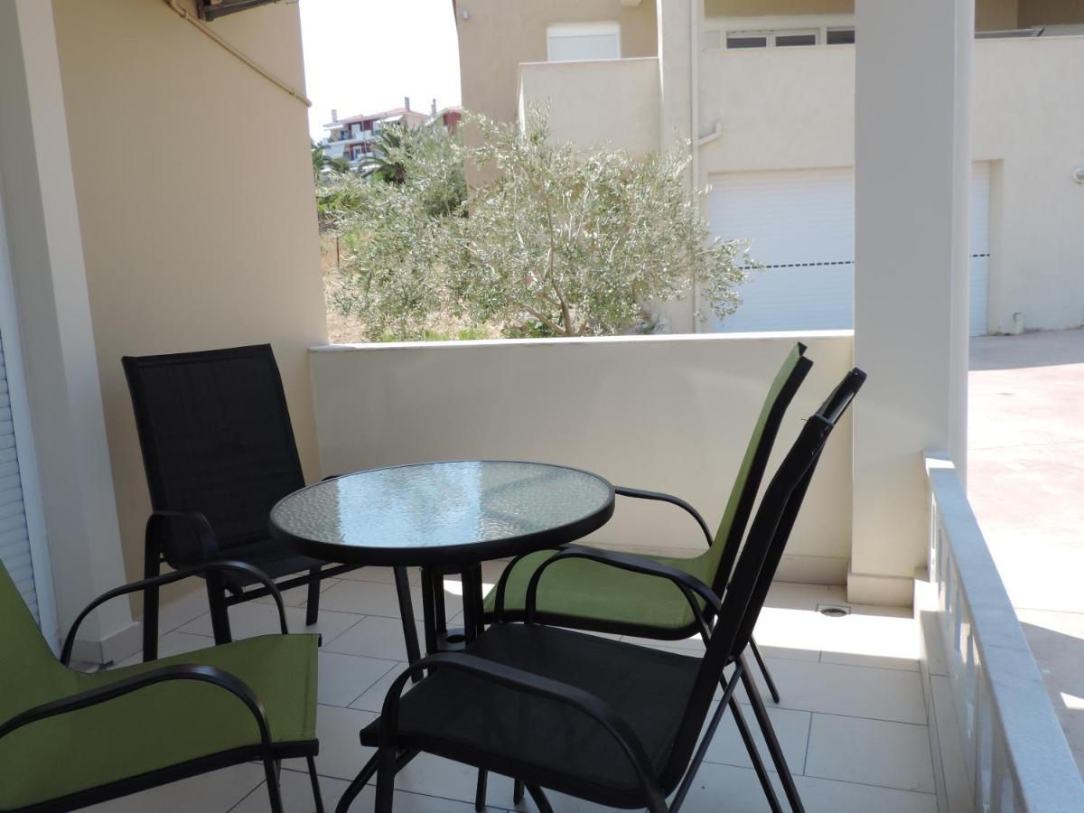 Fotis Apartments Skala Neon Kydonion Exteriör bild